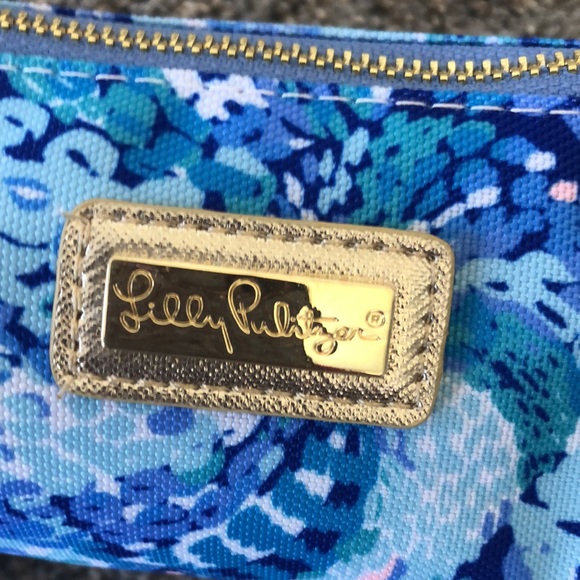 Lilly Pulitzer Bundle of 3 (Tote/Cosmetics/Wristlet) - Picture 3 of 16